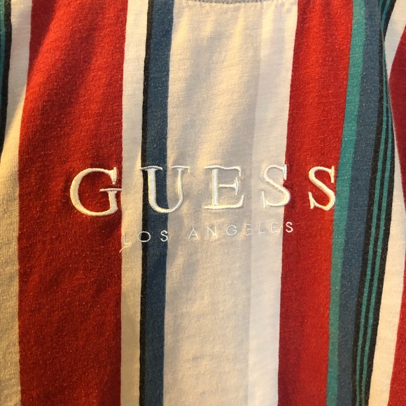 Guess tshirt - Picture 2 of 4